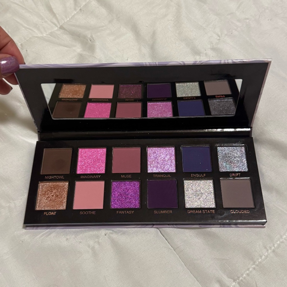 Unearthly Cosmetics "Dreamer" eyeshadow palette